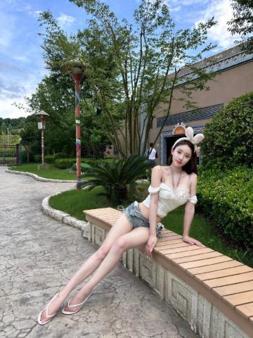 热门AI成人短剧在线看
