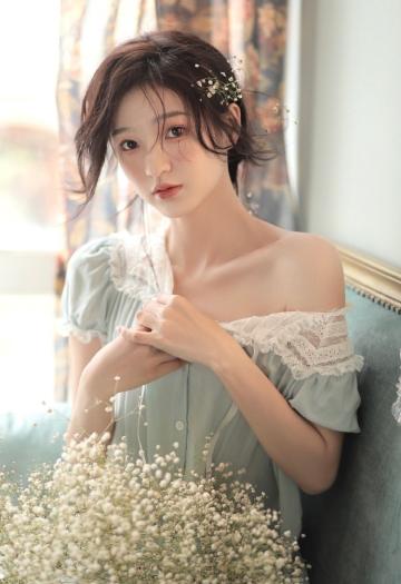 黄豆短剧《重生之征服郭伯母》