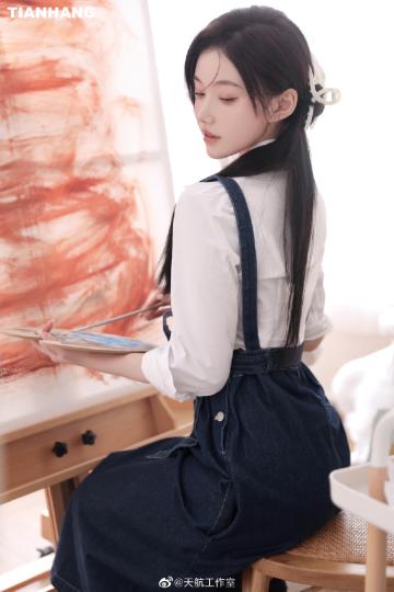 黄果短剧首发《PRISM：魔盗女团》